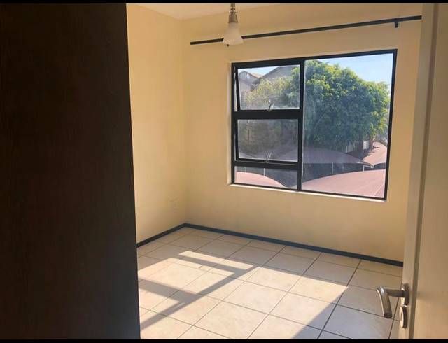 2 BEDROOM PROPERTY TO RENT IN NORTH RIDING